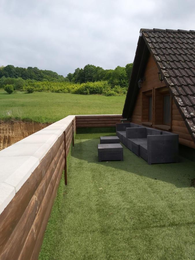 Kovacsszenaja Vendeghaz Villa ภายนอก รูปภาพ