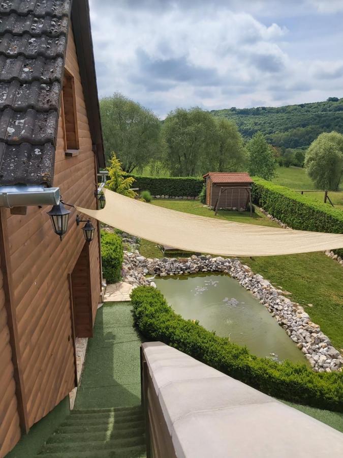 Kovacsszenaja Vendeghaz Villa ภายนอก รูปภาพ